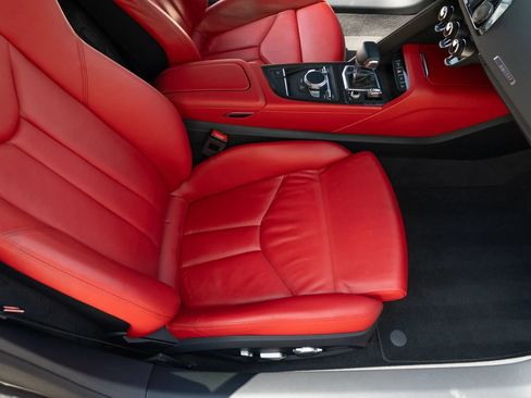 Used 2018 Audi R8 V10 RWD image 37