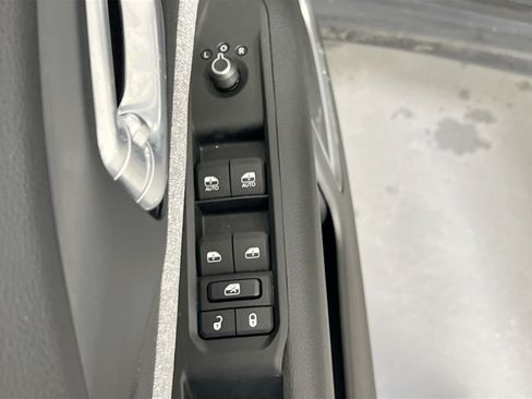 Used 2022 Jeep Compass Latitude AWD/4WD image 17