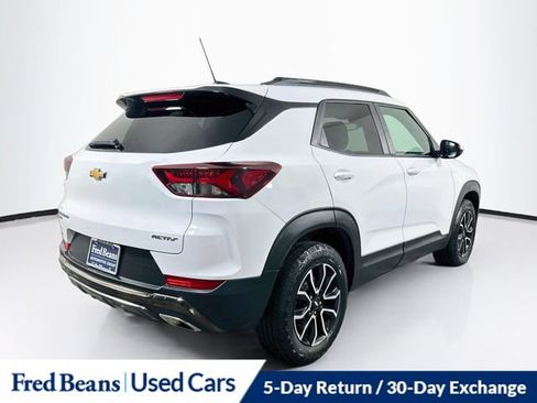 Used 2023 Chevrolet TrailBlazer ACTIV w/ Sun and Liftgate Package AWD/4WD image 11