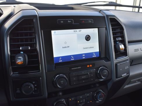 Used 2022 Ford F250 XLT w/ FX4 Off-Road Package image 12