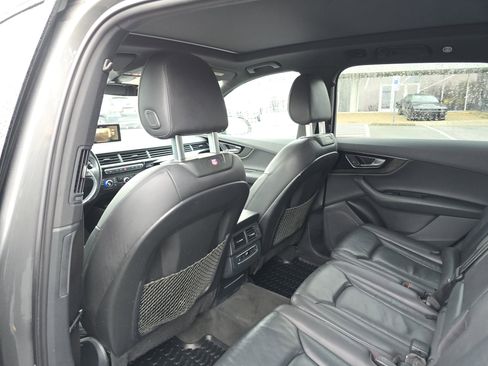 Used 2017 Audi Q7 3.0T Premium Plus w/ Premium Plus Package image 18