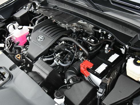 Used 2025 Toyota Grand Highlander AWD image 56