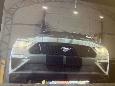 Used 2021 Ford Mustang GT w/ Equipment Group 301A image 8