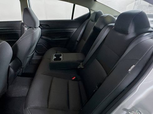 Used 2024 Nissan Altima 2.5 SV image 26