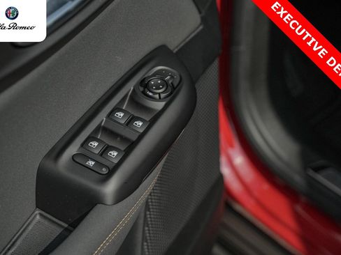 New 2025 Alfa Romeo Tonale w/ Premium Package image 21