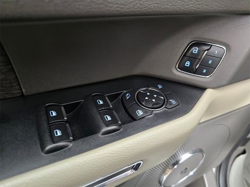 Used 2018 Ford Expedition Max Limited w/ Equipment Group 301A image 27