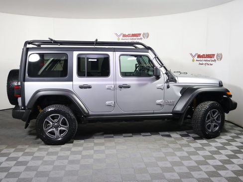 Used 2019 Jeep Wrangler Unlimited Sport S AWD/4WD image 3