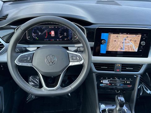 New 2026 Volkswagen Taos SEL image 13