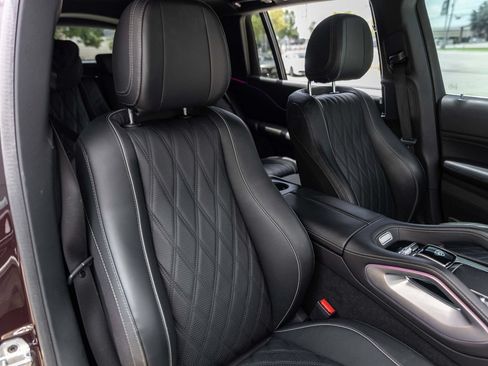 Used 2024 Mercedes-Benz Maybach GLS 600 4MATIC image 52