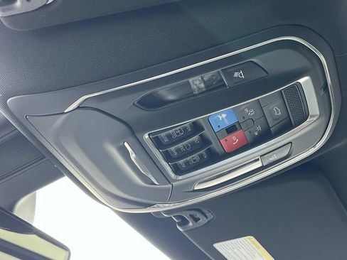 New 2026 Jeep Grand Wagoneer 4WD image 31