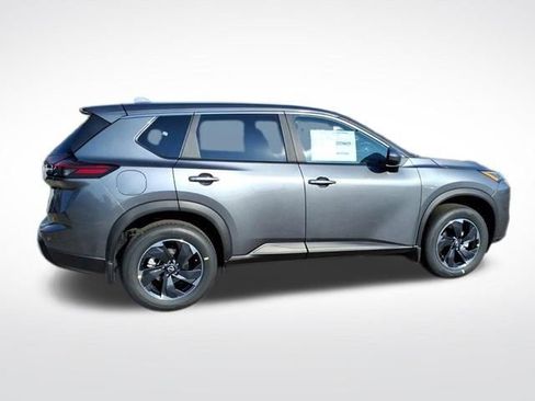 New 2026 Nissan Rogue SV image 8