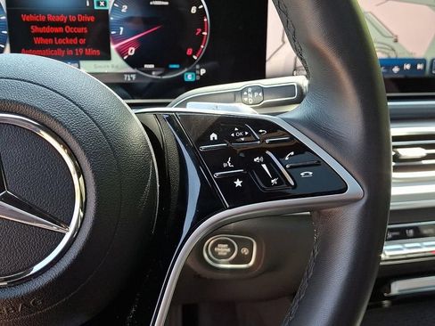 Used 2025 Mercedes-Benz GLS 450 4MATIC image 30