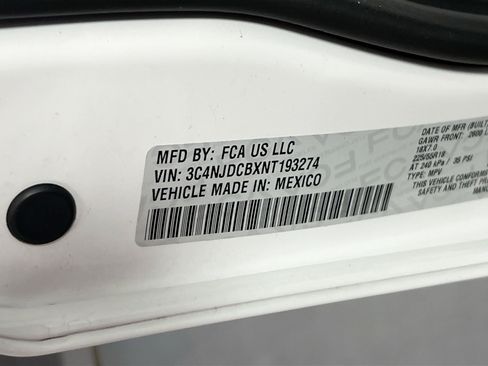 Used 2022 Jeep Compass Limited AWD/4WD image 30