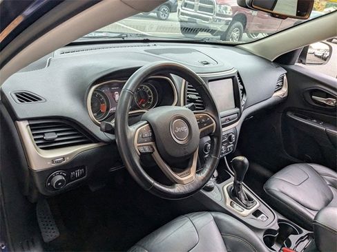 Certified 2015 Jeep Cherokee Limited image 11