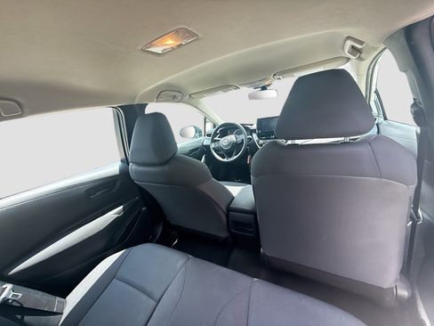 Used 2022 Toyota Corolla LE FWD image 27