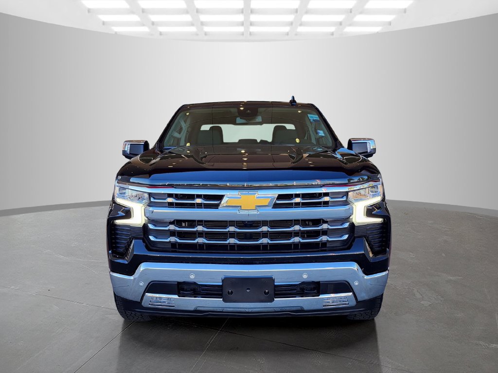 Used 2022 Chevrolet Silverado 1500 LTZ AWD/4WD image 2