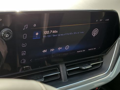 Used 2025 Chevrolet Trax LT w/ Driver Confidence Package FWD image 24