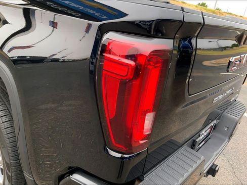 Used 2023 GMC Sierra 1500 Denali w/ Denali Reserve Package AWD/4WD image 29
