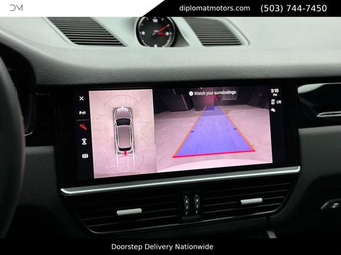 Used 2023 Porsche Cayenne image 29