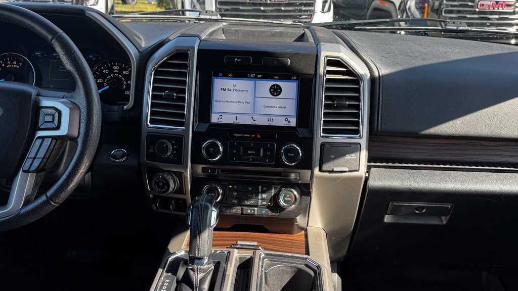Used 2016 Ford F150 Lariat AWD/4WD image 15