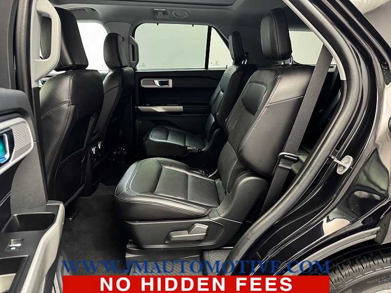 Used 2021 Ford Explorer Limited w/ Equipment Group 301A AWD/4WD image 15