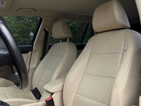 Used 2010 Volkswagen Jetta SE image 9