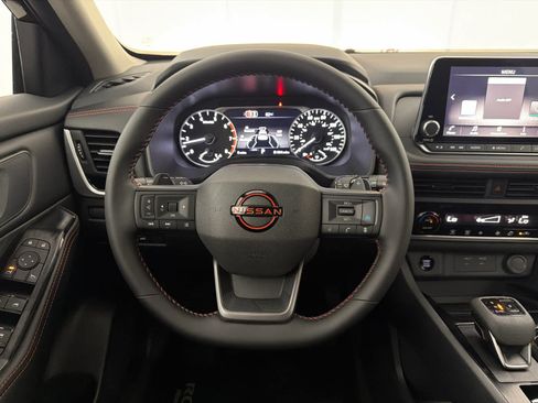 New 2026 Nissan Rogue SV AWD/4WD image 17
