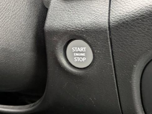 Used 2022 Nissan Frontier SV image 27