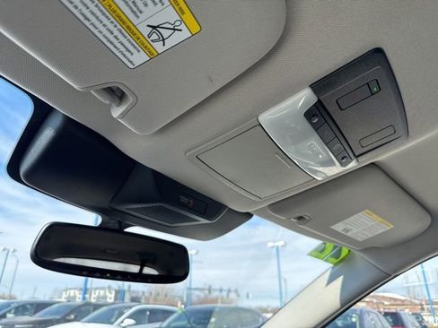 Used 2022 Nissan Pathfinder SL image 33