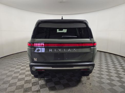 Used 2022 Rivian R1S Launch Edition image 4