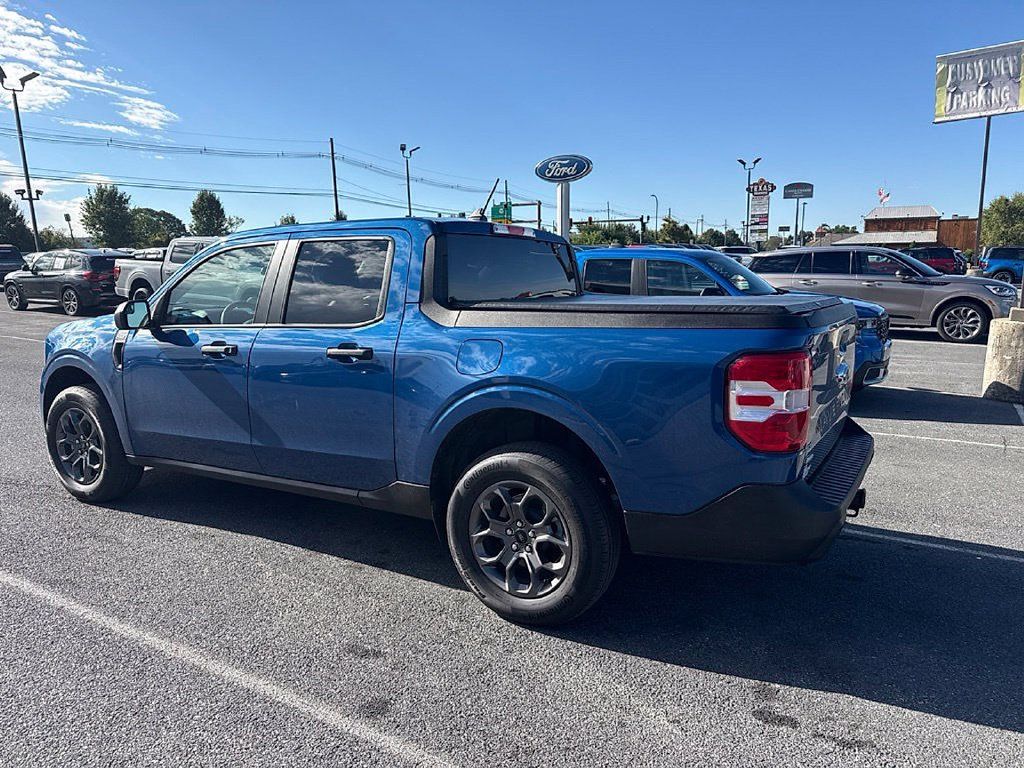 Used 2024 Ford Maverick XLT FWD image 3