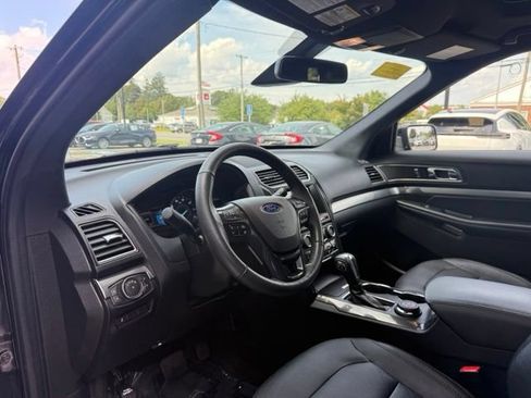 Certified 2018 Ford Explorer XLT w/ Equipment Group 202A AWD/4WD image 12