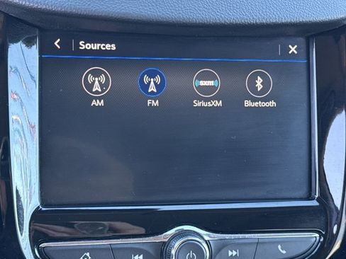 Used 2020 Chevrolet Trax LT w/ LT Convenience Package image 24