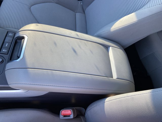 Used 2021 Toyota Highlander LE FWD image 41