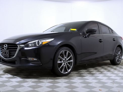 Used 2018 MAZDA MAZDA3 Touring image 2