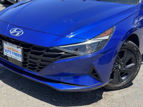 Used 2021 Hyundai Elantra SEL w/ Convenience Package FWD image 3