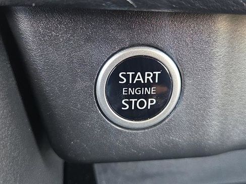 Certified 2023 Nissan Rogue SV image 13