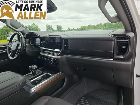 Used 2024 Chevrolet Silverado 1500 RST AWD/4WD image 28