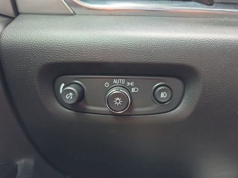 Used 2020 Chevrolet Traverse LT w/ LT Premium Package image 28