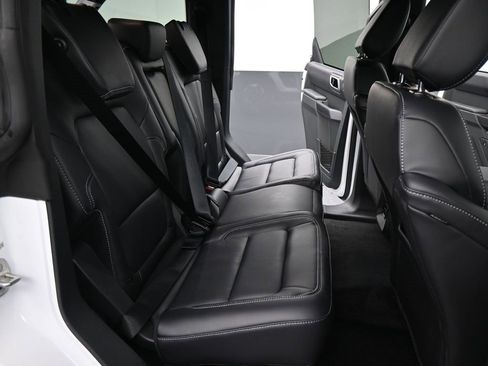 New 2025 Ford Bronco Outer Banks image 18