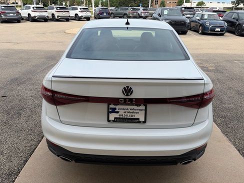 Certified 2025 Volkswagen Jetta GLI Autobahn FWD image 8