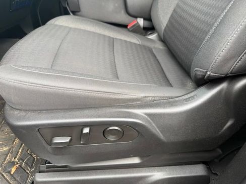 Used 2022 Chevrolet Silverado 1500 LT RWD image 8