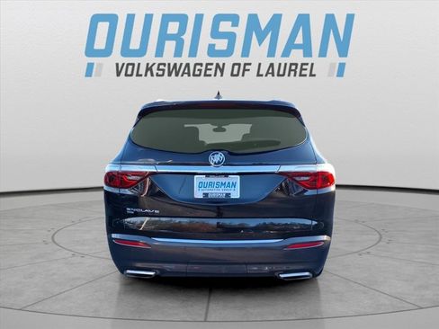 Used 2022 Buick Enclave Essence w/ Experience Buick Package image 3