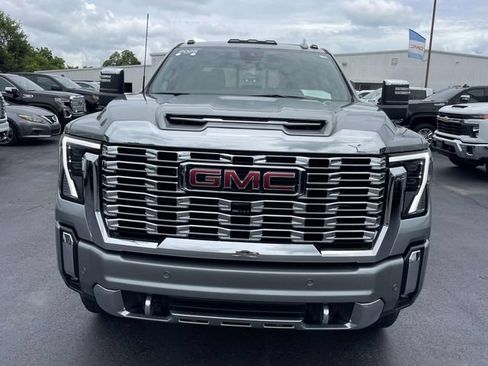 Certified 2025 GMC Sierra 3500 Denali w/ Denali Reserve Package AWD/4WD image 7
