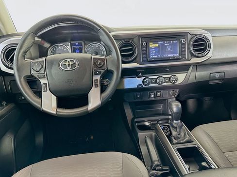 Used 2019 Toyota Tacoma SR5 image 21