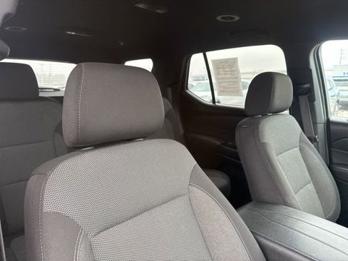 Used 2023 Chevrolet Traverse LT w/ LPO, Floor Liner Package image 54