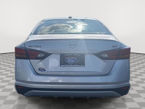 Used 2023 Nissan Altima 2.5 SV image 15