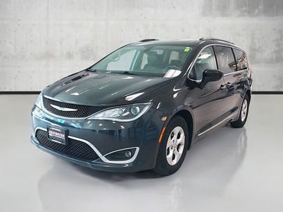 Used 2017 Chrysler Pacifica Touring-L Plus