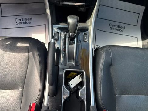 Used 2017 Honda Accord EX-L image 23
