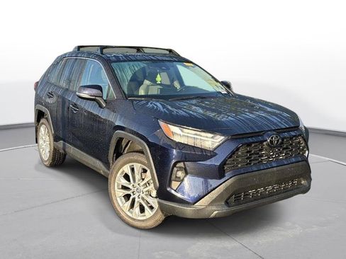Certified 2024 Toyota RAV4 XLE Premium image 4
